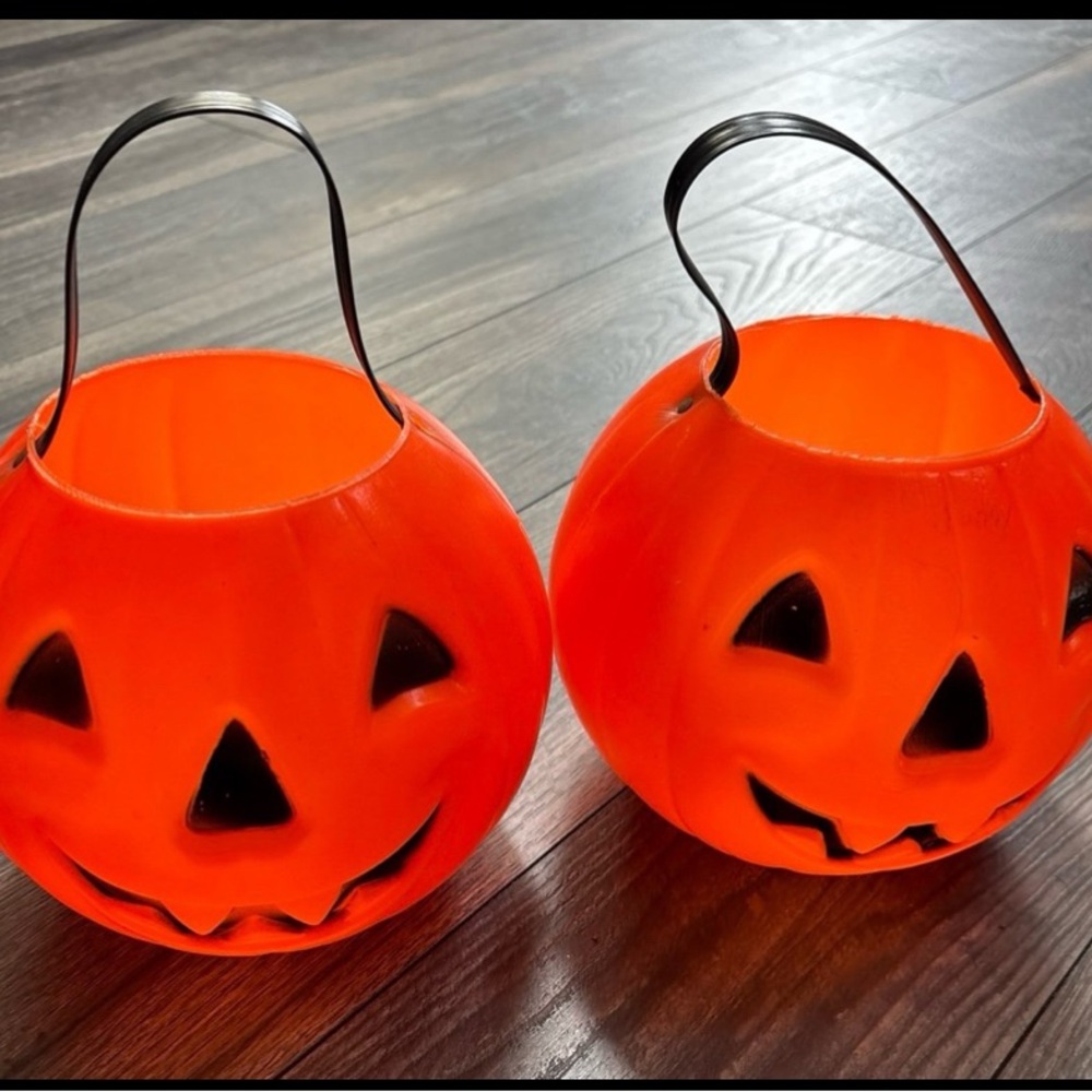 Vtg 1980 Carolina Enterprises Halloween Blow Mold Pumpkin Pails  6” set of 2